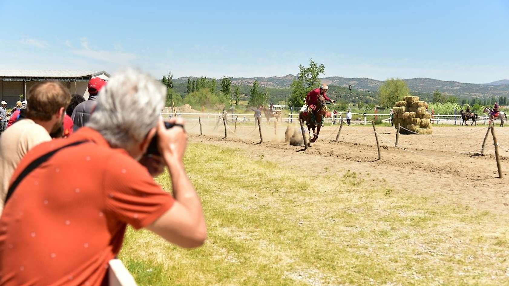 Sındırgı'da sınırları aşan Atlı Okçuluk yarışması