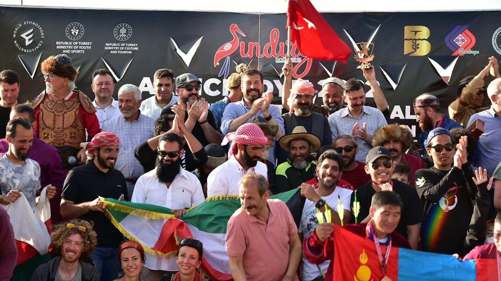 Sındırgı'da sınırları aşan Atlı Okçuluk yarışması