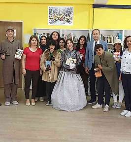 Masal kahramanlarını canlandıran öğrenciler, miniklere kitap sevgisini aşıladı