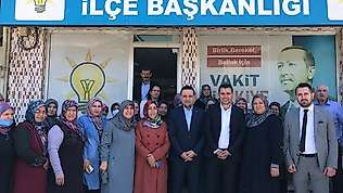 AK Parti'li Baybatur Selendi'de temaslarda bulundu