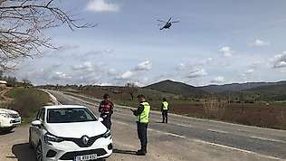 Balıkesir'de jandarma trafiği havadan denetledi
