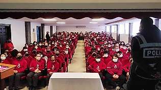 Bandırma Emniyetinden öğrencilere kişisel güvenlik eğitimi verildi