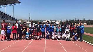 Bandırmalı özel sporcular  madalyaları topladı