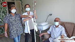 Doktor ozonu önce kendisine sonra hastalara uygulamaya başladı