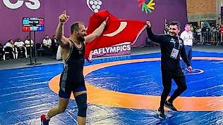 Edremitli öğretmen olimpiyatlarda altın madalya kazandı