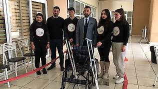 Empati kurmak için bir günlüğüne engelli oldular
