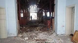 Erdek'te Marmarabirlik eski binası yıkılıyor
