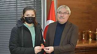 İvrindi Belediyesi'nden 'Resimlerde İvrindi' Yarışmasında dereceye girenlere ödül