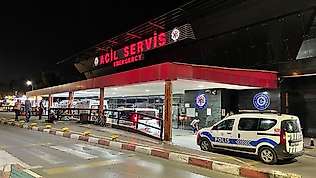 İzmir'de bıçaklı kavga: 1 ölü