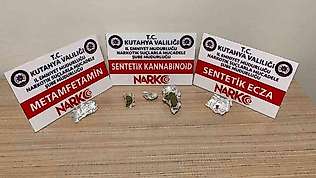 Kütahya'da üzerlerinden uyuşturucu çıkan 3 kişi gözaltına alındı