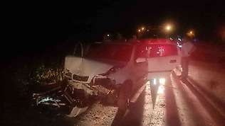 Manisa'da iki otomobil çarpıştı: 1'i ağır 6 yaralı