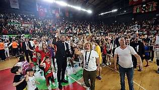 Pınar-Karşıyaka, zorlu Anadolu Efes deplasmanında