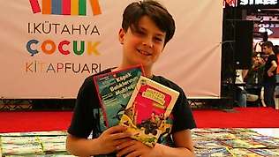 Rektör Kazım Uysal'dan Çocuk Kitap Şenliği'ne destek