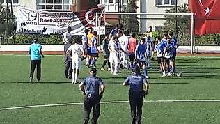 Saha bir anda ringe dönüştü