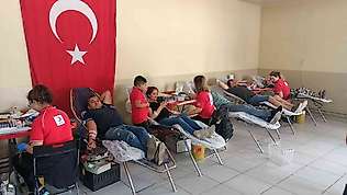 Salihli Akaydın İlkokulu'ndan kan bağışı seferberliği