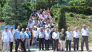 Salihli Lisesi'nin 1982 mezunları 40 yıl sonra buluştu