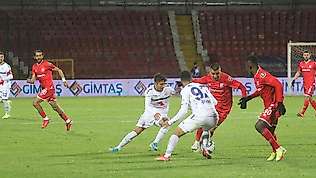 Spor Toto 1. Lig: Balıkesirspor: 3 - Altınordu: 4
