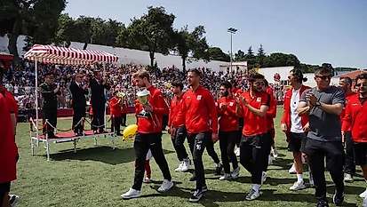 Ayvalık'ta 23 Nisan coşkusu zirveye taşındı