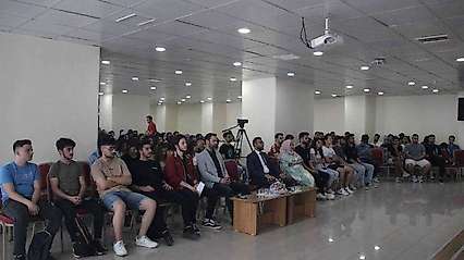 Burhaniye'de Yeni Nesil İnsan Kaynakları söyleşisi düzenlendi