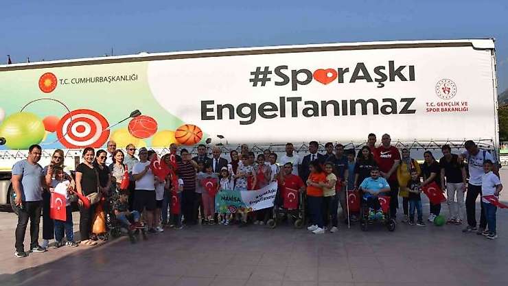 'Spor Aşkı Engel Tanımaz' tırı Manisa'da