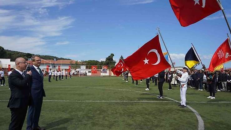 19 Mayıs Atatürk'ü Anma, Gençlik ve Spor Bayramı Ayvalık'ta kutlandı