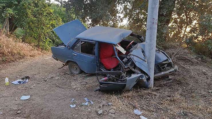 Aydın'da çaldıkları araçla İzmir'de kaza yapan 15 yaşındaki iki çocuk ağır yaralandı