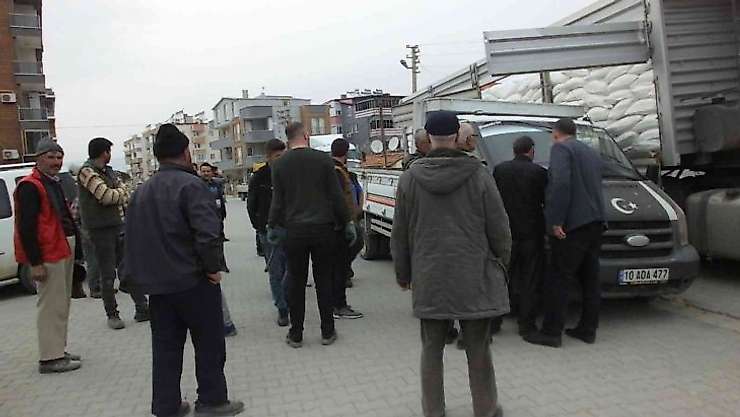Balıkesir'de arıcıların ucuz şeker sevinci