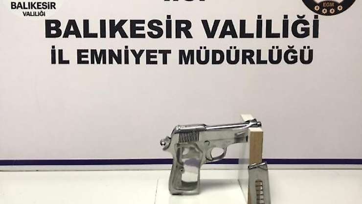 Balıkesir'de huzur uygulaması: 30 kişi gözaltına alındı