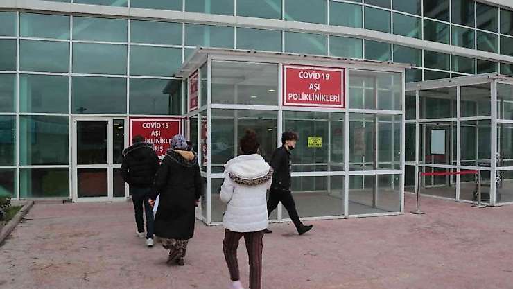Balıkesir'de ilk TURKOVAC aşısı yapıldı