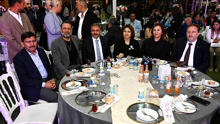 Barlin ailesinin mutlu günü