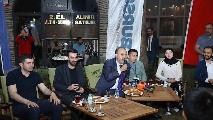 Başkan Aktaş, Türk devletinden gelen gençlerle buluştu