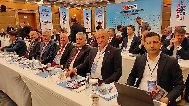 Başkan Atabay, Erciş'te esnafla buluştu