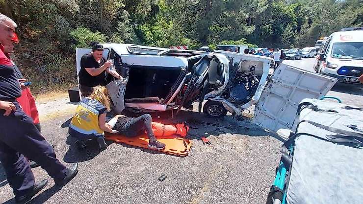 Bodrum'da trafik kazası: 1 ölü, 3 yaralı