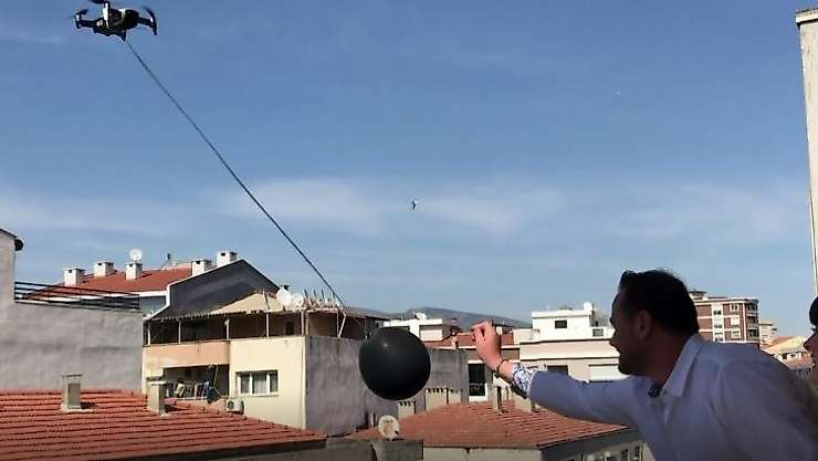 Bu da dronlu cinsiyet belirme partisi