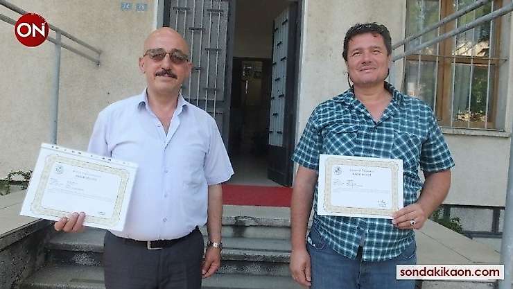 Burhaniye'de sağlıkçıların belge sevinci