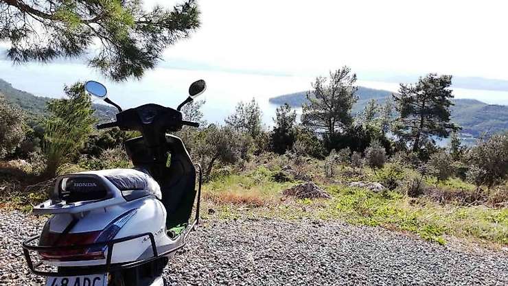 Denemek için bindiği motoru geri getirmedi