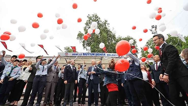 Denizli'de 19 Mayıs coşkuyla kutlanıyor