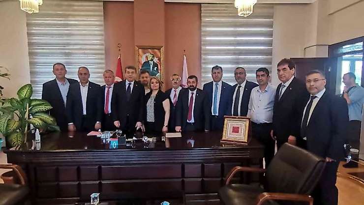Esnaf Odası'nda devir teslim yapıldı Künkçü görevine başladı