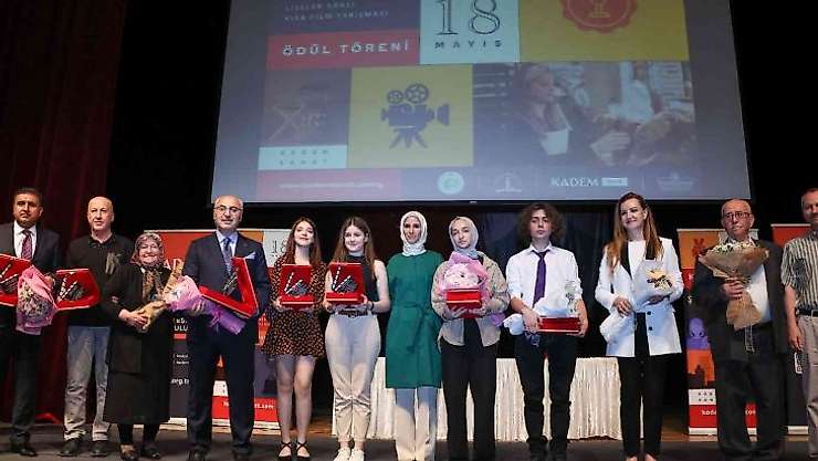 Gençler 'Şehir ve Kadın'ı kısa filmle anlattı