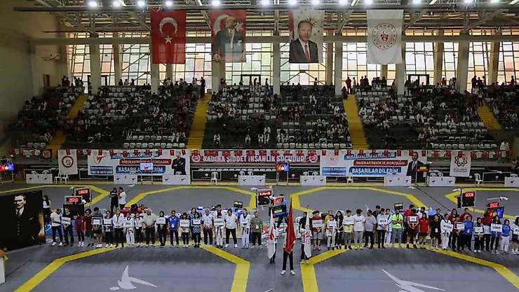 Gençler Tekvando şampiyonası Muğla'da başladı