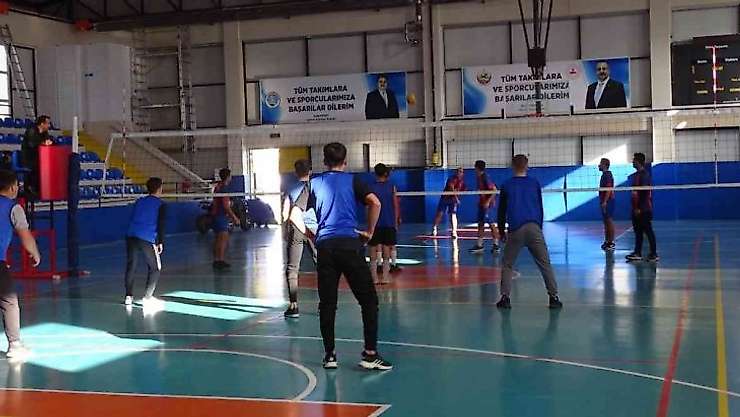 Havran'da Liseler Arası Voleybol Turnuvası