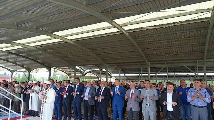 Hisarcık'taki şükür duasına 7 bin kişi katıldı