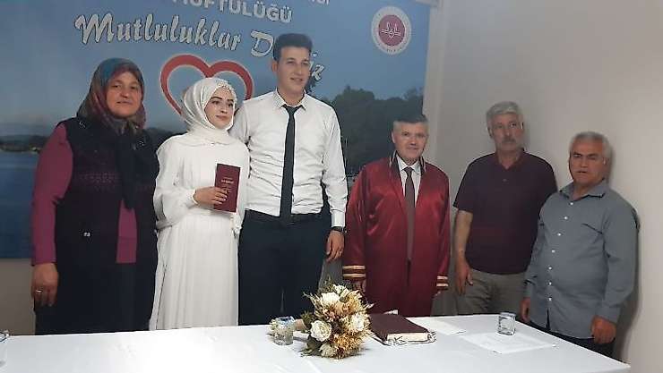 Köyceğiz'de yenilenen nikah salonu hizmete girdi