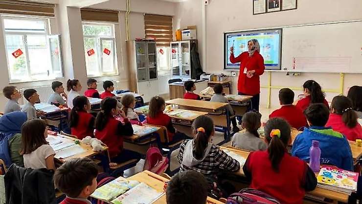 Kütahya'da ilkokul öğrencilerine ağız ve diş sağlığının önemi anlatıldı