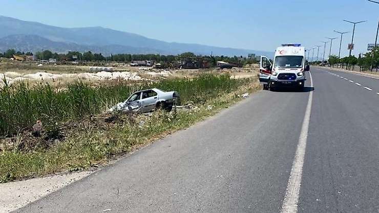 Manisa'da iki ayrı kaza: 4 yaralı