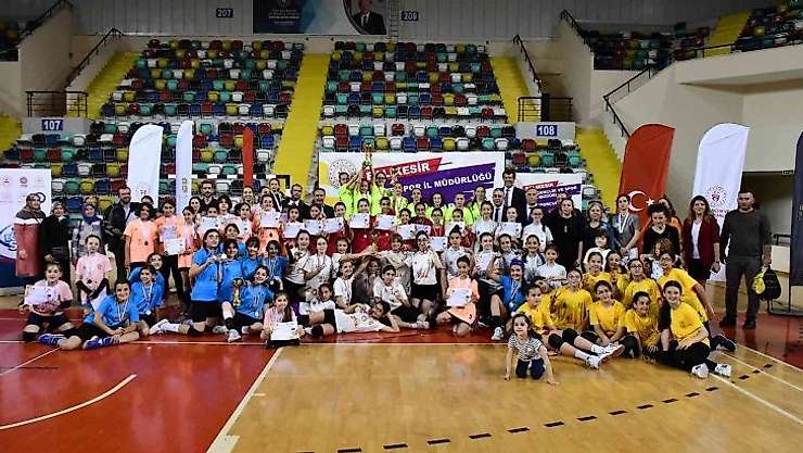 Mini Voleybol Bahar Turnuvası sona erdi