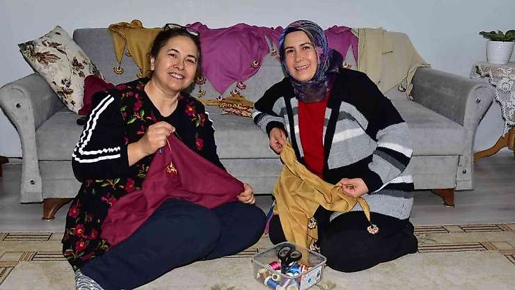 (Özel) Sındırgı'da evler fabrikaya döndü