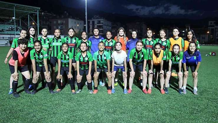 Şampiyon Horozkentspor, Fransa yolcusu