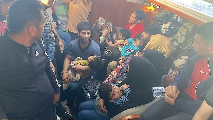 Seydikemer'de  yelkenli teknede 35 düzensiz göçmen yakalandı