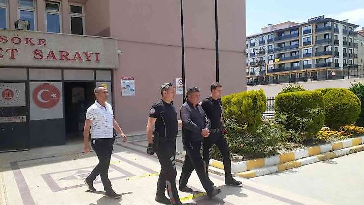 Sokakta eşini öldüren şahıs tutuklandı